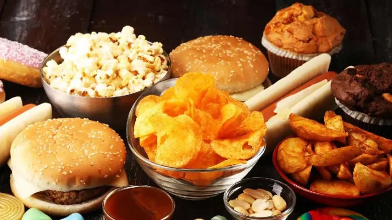 পপকর্ন ও কর্ন চিপসে ক্যানসারের ঝুঁকি: সতর্ক করছেন গবেষকেরা